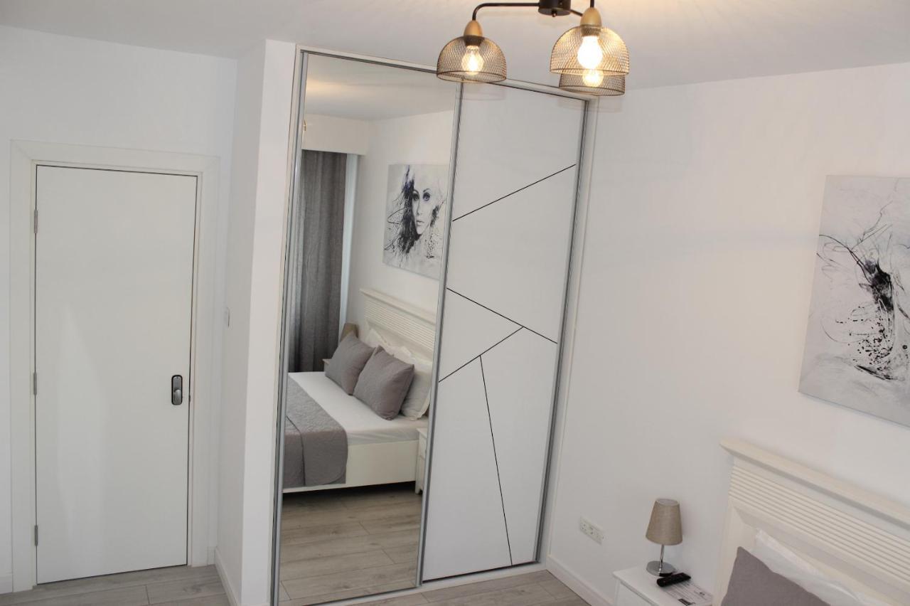 Luxury City Center Apartment - Romana Bucureşti Exterior foto
